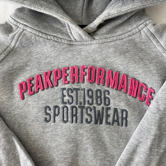 Peak Performance Heathered Grey/Pink Hoodie - Picture 3 of 5